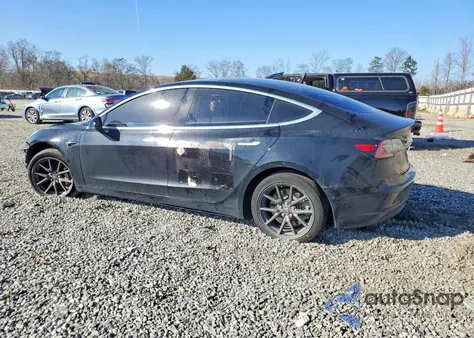 2019 Tesla Model 3 from USA, damaged, VIN 5YJ3E1EBXKF208678